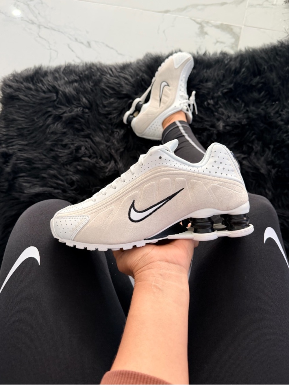 Nike shox R4 - Picture 2 of 16